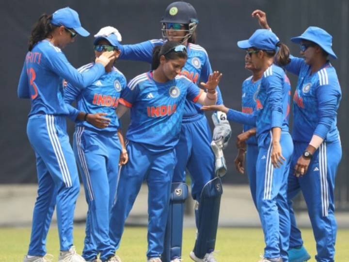 India Women won by 7 Wickets Against Bangladesh Women In 1st T20I Mithali Raj Praise Team Performance INDW vs BANW: बांग्लादेश के खिलाफ भारत ने दर्ज की एकतरफा जीत, मिताली राज ने दी अहम प्रतिक्रिया