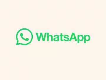 যে পেজ খুলবে তার নীচের দিকে কিউআর কোড যেখানে দেখা যায় সেখানেই এই অপশন থাকবে। এই অপশনে ক্লিক করার পর ফোন নম্বর দিতে হবে। এরপরেই ইউজারের কাছে আসবে ৮টি নম্বরের একটি ওটিপি পিন, সেটা বসালেই হোয়াটসঅ্যাপ ওয়েব খুলে যাবে।