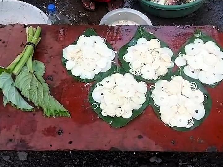 यामध्ये कवळी, कोवळे बांबू, करटुले, कडूकंद, शेवळे, माठ, फांग, चाईचा मोहर, बोखरीचा मोहर, टेहरा, वाथरटे, रानकंद मोखा, वाघाटा, दिघवडी, भूईफोड, उळशाचा मोहर आदींचा समावेश आहे.