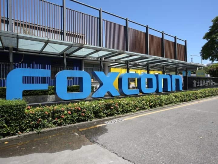 Foxconn ends semiconductor deal with Vedanta, government says – won’t make any difference