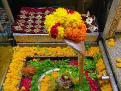 Sawan 2023: बाबा ओंकारेश्वर के दर्शन के लिए पहुंचा श्रद्धालुओं का जनसैलाब, तस्वीरों में देखें भोलेनाथ का विशेष शृंगार