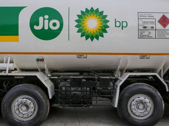 ONGC, Reliance-BP Bid For Oil, Gas Blocks; Foreign Giants Continue To Stay Away ONGC, Reliance-BP Bid For Oil, Gas Blocks; Foreign Giants Continue To Stay Away