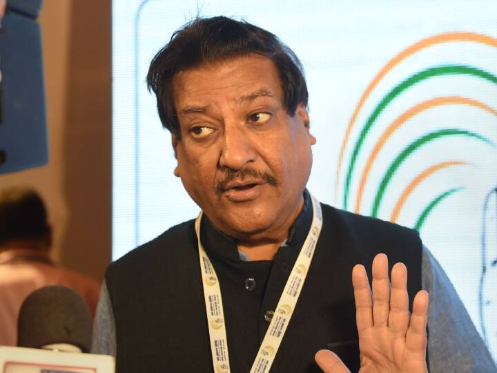 Maharashtra NCP Crisis: 'महाराष्ट्र में एक और बड़ा राजनीतिक भूकंप आएगा', अजित पवार के...' पूर्व CM के दावे से फैली सनसनी Maharashtra NCP Political Crisis Prithviraj Chavan Ajit Pawar Faction has not 36 MLAs ministers will be suspended Maharashtra NCP Crisis: 'महाराष्ट्र में एक और बड़ा राजनीतिक भूकंप आएगा', अजित पवार के...' पूर्व CM के दावे से फैली सनसनी