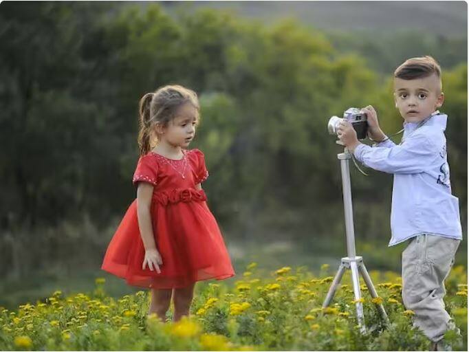 ਬੱਚਿਆਂ ਨੂੰ ਬੋਰੀਅਤ ਤੋਂ ਬਚਾਉਣ ਲਈ ਮਾਪੇ ਕਈ ਤਰ੍ਹਾਂ ਦੇ ਉਪਰਾਲੇ ਕਰਦੇ ਹਨ। ਪਰ ਉਹ ਸ਼ਾਇਦ ਇਹ ਨਹੀਂ ਜਾਣਦੇ ਕਿ ਬੋਰੀਅਤ ਕੁਦਰਤੀ, ਆਮ ਅਤੇ ਸਿਹਤਮੰਦ ਹੈ। ਇਹ ਬੱਚਿਆਂ ਨੂੰ ਕੁਝ ਨਵਾਂ ਸਿੱਖਣ ਦਾ ਵਧੀਆ ਮੌਕਾ ਦਿੰਦਾ ਹੈ।