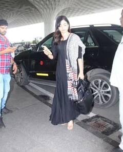 ਮੱਥੇ 'ਤੇ ਬਿੰਦੀ...ਚਿਹਰੇ 'ਤੇ ਮੁਸਕਾਨ ,ਬਲੈਕ ਸੂਟ ਪਹਿਨੇ ਏਅਰਪੋਰਟ 'ਤੇ ਸਪਾਟ ਹੋਈ ਰਸ਼ਮੀਕਾ ਮੰਡਾਨਾ , ਸਾਦਗੀ ਦੇਖ ਤੁਸੀਂ ਵੀ ਹਾਰ ਬੈਠੋਗੇ ਦਿਲ