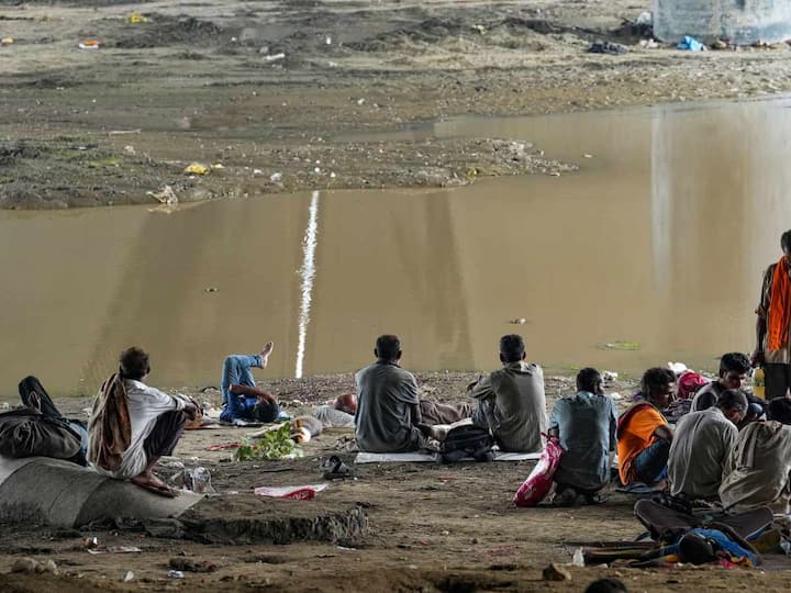 Concerns arose over the Yamuna River as the water level neared the danger mark after a large quantity of water was discharged into the upper reaches of the river.  (Source: PTI)