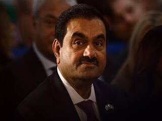 Gautam Adani: ஆறு மாதங்களில் ரூ. 5 லட்சம் கோடி இழந்த அதானி…  ஆண்டின் முதல் பாதி முழுவதும் சரிவு!