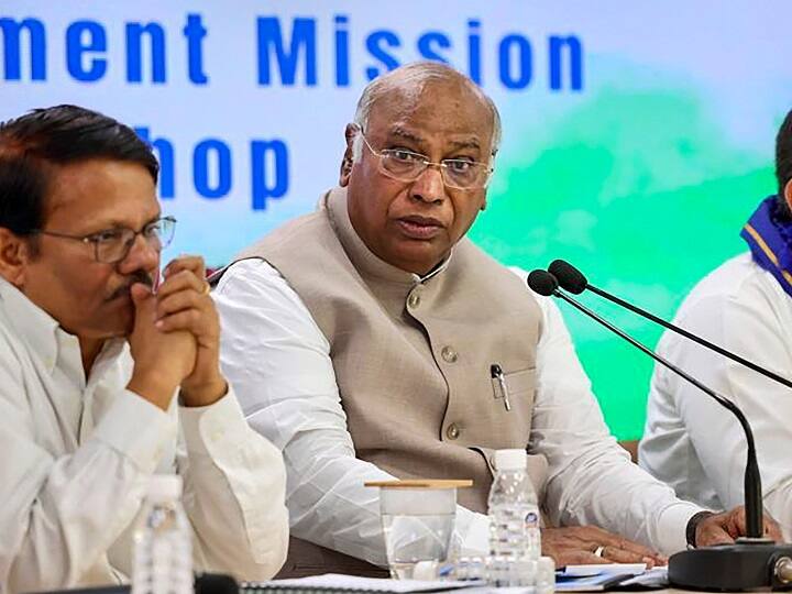 LoP Kharge To Lead 'INDIA' Delegation To Meet President Murmu Over Manipur Violence LoP Kharge To Lead 'INDIA' Delegation To Meet President Murmu Over Manipur Violence