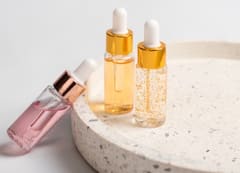 Tea-Tree Oil Benefits: टी-ट्री ऑयल के 6 जबरदस्त ब्यूटी बेनिफिट्स जानिए