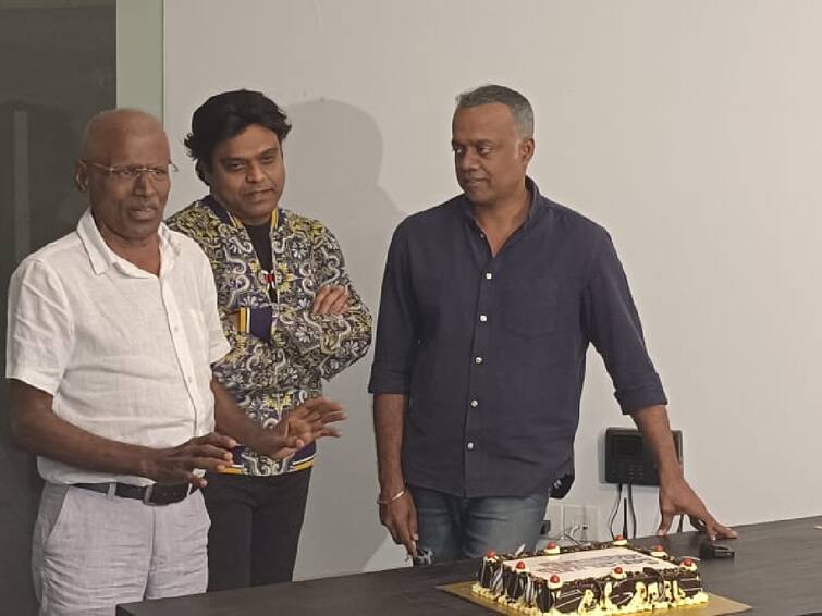 Vettaiyaadu Vilaiyaadu Re-release Success Party Gautham Vasudev Menon Harris Jayaraj Vettaiyaadu Vilaiyaadu: ரீ-ரிலீஸிலும் மாஸ் காண்பித்த வேட்டையாடு விளையாடு...கேக் வெட்டி கொண்டாடிய ஜிவிஎம் - ஹாரிஸ்!