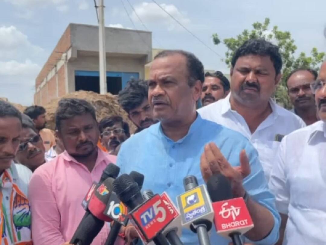 Telangana assembly will dissolve in 45 days says komatireddy venkatreddy Komatireddy Venkat Reddy: మరో 45 రోజుల్లో ప్రభుత్వం రద్దు - ఎంపీ కోమటిరెడ్డి కీలక వ్యాఖ్యలు