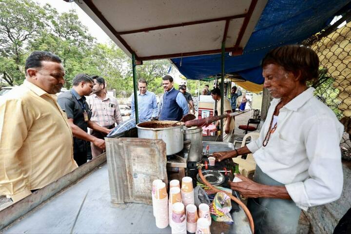 इथे चहाचा आस्वाद घेत त्यांनी सामान्य नागपूरकरांसोबत चाय पे चर्चा केली.