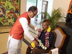 सीधी पेशाब कांड के पीड़ित ने बताया कितना पुराना है वीडियो, कांग्रेस और BJP में जुबानी जंग तेज