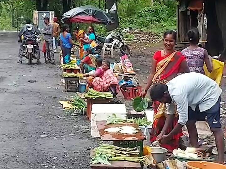 बाजारात या रानभाज्यांची किंमत इतर पालेभाज्यांपेक्षा जास्त असली तरी शरीरासाठी या भाज्या पौष्टिक असल्याने मोठी मागणी या रानभाज्यांना आहे.