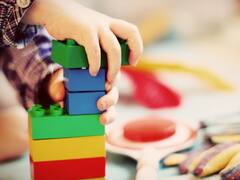 बच्चों का बोर होना उन्हे बनाता है क्रिएटिव, पढ़िए क्या कहते हैं एक्सपर्ट्स