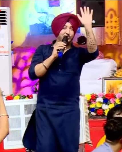 ਇੰਦਰਜੀਤ ਨਿੱਕੂ ਨੂੰ ਬਾਗੇਸ਼ਵਰ ਧਾਮ ਦੇਖ ਲੋਕਾਂ ਨੇ ਪਾਈਆਂ ਲਾਹਨਤਾਂ