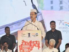 झेंड्यावरून राजकारण तापलं? आता तीन पक्षांचे सरकार आहे...यापुढे राष्ट्रवादीचाही झेंडा लावा; अजित पवारांचा महाजनांना टोला