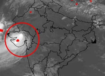 Gujarat Rain: આગામી ત્રણ કલાક આ જિલ્લાઓમાં ગાજવીજ સાથે વરસશે વરસાદ