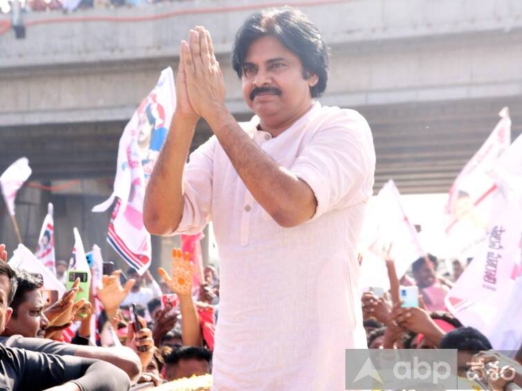 Janasena Chief Pawan Kalyan Words Attack On YSRCP Jagan and volunteer వాలంటీర్లతో విమెన్ ట్రాఫికింగ్- ఏలూరులో పవన్ సంచలన వ్యాఖ్యలు