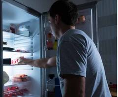 ਰਹਿਣ ਚਾਹੁੰਦੇ ਹੋ ਤੰਦਰੁਸਤ ਤਾਂ ਸ਼ਾਮ 6 ਵਜੇ ਤੋਂ ਬਾਅਦ ਭੁੱਲ ਕੇ ਵੀ ਨਾ ਖਾਓ ਇਹ ਚੀ਼ਜ਼ਾਂ