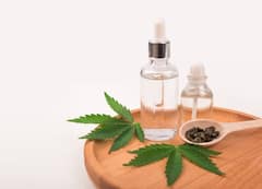 Tea-Tree Oil Benefits: टी-ट्री ऑयल के 6 जबरदस्त ब्यूटी बेनिफिट्स जानिए