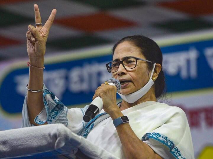 WB Panchayat Elections 2023: पश्चिम बंगाल पंचायत चुनाव में TMC का खुला खाता, एक सीट पर जीत, बीजेपी-कांग्रेस का हाल जानिए West Bengal Panchayat Election 2023 Mamata Banerjee TMC wins north 24 Parganas seats KNOW LATEST UPDATE WB Panchayat Elections 2023: पश्चिम बंगाल पंचायत चुनाव में TMC का खुला खाता, एक सीट पर जीत, बीजेपी-कांग्रेस का हाल जानिए