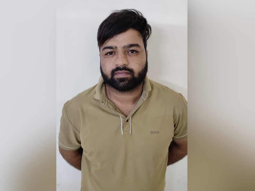 MEA Contract Worker Arrested In Espionage Case, Shared Sensitive Information On 'Karachi Number' MEA Contract Worker Arrested In Espionage Case, Shared Sensitive Information On 'Karachi Number'