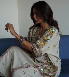 Sonam Bajwa: ਸੋਨਮ ਬਾਜਵਾ ਦੀਆਂ ਨਵੀਆਂ ਤਸਵੀਰਾਂ ਦੇ ਫੈਨਜ਼ ਹੋਏ ਕਾਇਲ, ਪੰਜਾਬੀ ਸੂਟ 'ਚ ਦੇਖ ਬੋਲੇ- 'ਦਿਲਾਂ ਦੀ ਰਾਣੀ'