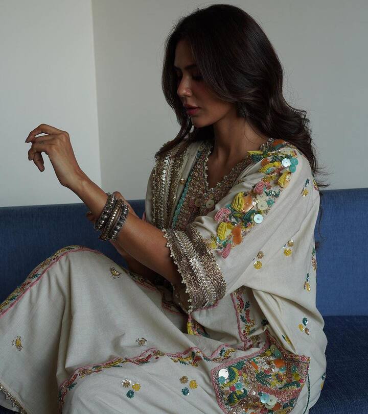 ਜਿਨ੍ਹਾਂ ਵਿੱਚੋਂ ਇੱਕ ਫਿਲਮ 'ਕੈਰੀ ਆਨ ਜੱਟਾ 3' ਤਾਂ ਪੂਰੀ ਦੁਨੀਆ 'ਚ ਬਲਾਕਬਸਟਰ ਹਿੱਟ ਸਾਬਤ ਹੋਈ ਹੈ। ਇਸ ਤੋਂ ਬਾਅਦ ਹੁਣ ਸੋਨਮ ਪੰਜਾਬੀ ਇੰਡਸਟਰੀ ਦੀ ਸੁਪਰਸਟਾਰ ਬਣ ਗਈ ਹੈ।