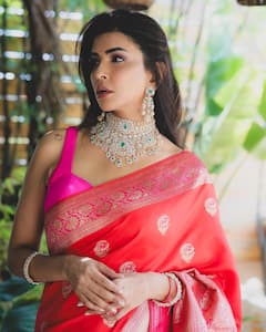 Lakshmi Manchu Saree Pics : ఆరు గజాల చీరలో లక్ష్మీ మంచు - కళ్ళు మూసింది అందుకేనట!