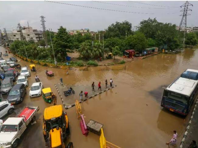 Haryana Rain Water Entered 600 Villages 9 Died Ambala Submerged Anil Vij know all details ਹਰਿਆਣਾ ਦੇ 600 ਪਿੰਡਾਂ 'ਚ ਵੜਿਆ ਪਾਣੀ, 9 ਦੀ ਮੌਤ, ਅੰਬਾਲਾ ਦਾ 40% ਹਿੱਸਾ ਡੁੱਬਿਆ, ਜਾਣੋ ਤਾਜ਼ਾ ਹਲਾਤ