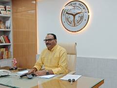 यूपी में ड्यूटी से गैरहाजिर चल रहे डॉक्टरों पर गिरी गाज, स्वास्थ्य मंत्री ने चार चिकित्सक किए बर्खास्त