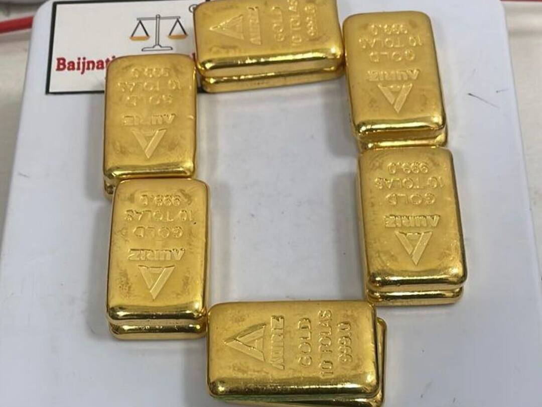 Hyderabad Gold Valued At Rs 1.17 Crore, 62,400 Smuggled Cigarettes
