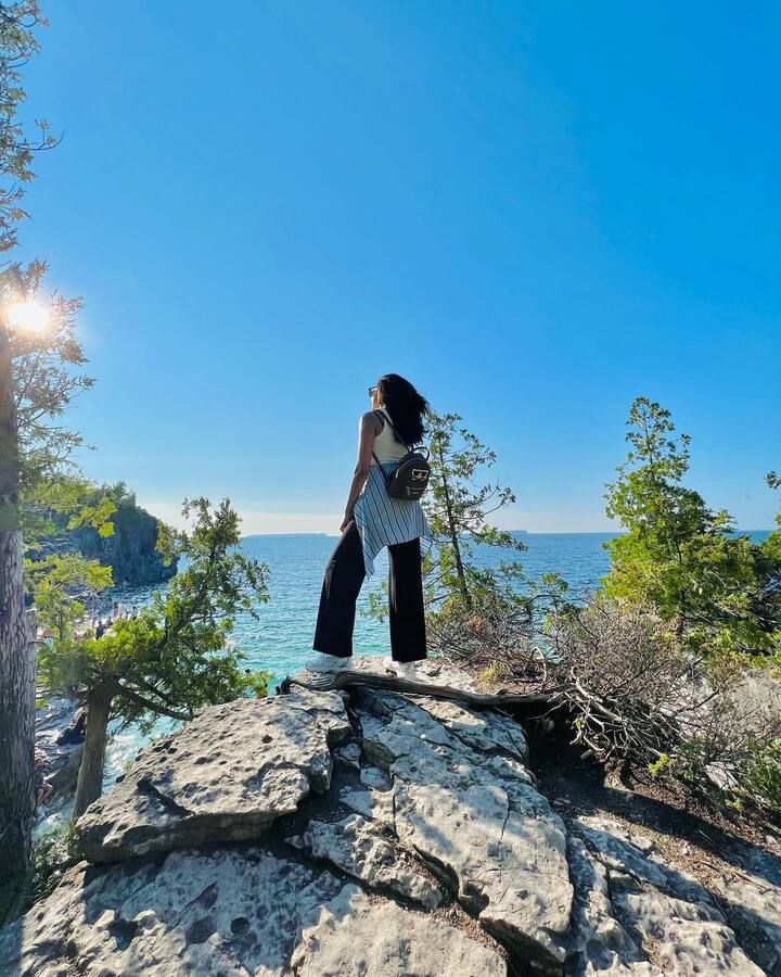 పెళ్లిచూపులు సినిమాతో క్రేజ్ సంపాదించుకున్న రితూవర్మ ఆ మూవీ హిట్టైన తర్వాత కూడా క్రేజీ ఆఫర్స్ దక్కించుకోలేకపోయింది. ఆ తర్వాత నిఖిల్‌తో నటించిన కేశవ, నాని టక్ జగదీష్, నాగశౌర్య వరుడు కావలెను కూడా ఆశించిన స్థాయిలో సక్సెస్ అందించలేకపోయాయి.