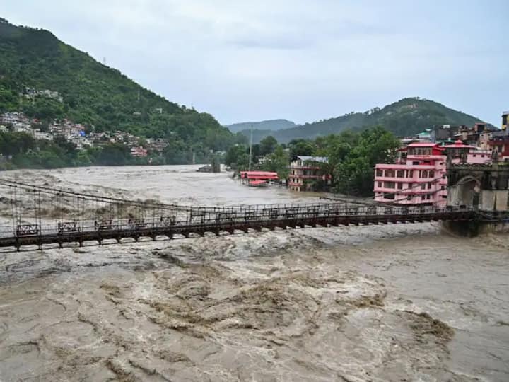 Rain broke all records in Himachal, recorded 1009% more rain than normal