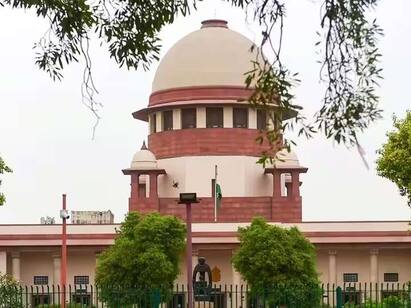 Manipur Women Paraded: SC said it was deeply disturbed by the viral video of Manipur Manipur Women Paraded: મણિપુરમાં બે મહિલાઓને નગ્ન ફેરવવા મામલે સુપ્રીમ કોર્ટનું કડક વલણ, કહ્યુ- જો સરકાર એક્શન નહી લે તો અમે...