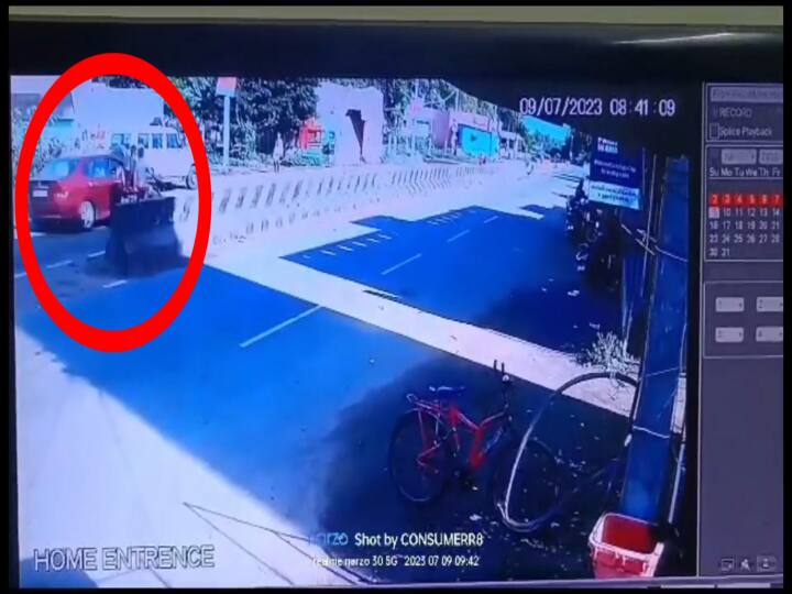 Kanchipuram: பைக்கில் சென்ற இளைஞர்களை காரை கொண்டு முட்டிய நபர் - கொலை வழக்கு பதிவு செய்ய உறவினர்கள் கோரிக்கை