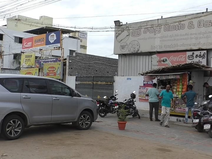 கரூரில் மீண்டும் வருமான வரித்துறை அதிகாரிகள் சோதனை - எந்தெந்த இடங்களில் ரெய்டு..?