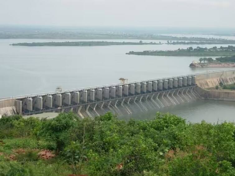 AP No Water In Krishna River After 10 Years Alamatti Records Zero TMC Andhra Pradesh: కృష్ణలో కనిపించని నీటి జాడ - ఆలమట్టిలో జీరో టీఎంసీ - దశాబ్ధం నాటి సంక్షోభం పునరావృతయ్యే ప్రమాదం!