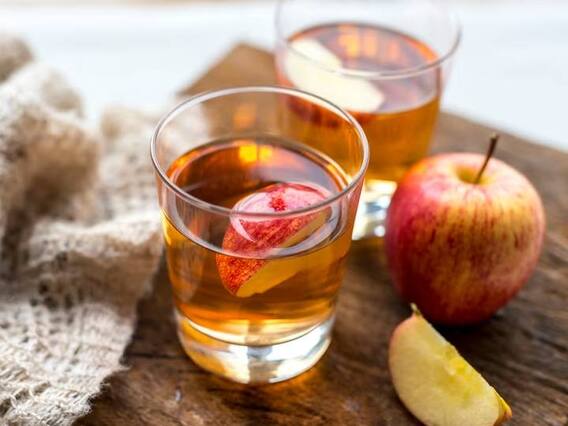 Whiskey Apple Cocktail: व्हिस्की एप्पल से बनी कॉकेटल हाउस पार्टी के लिए है बेस्ट, बनाना है बेहद आसान