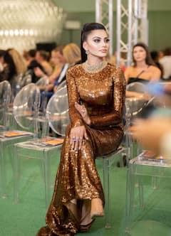 Urvashi Rautela : மூன்று நிமிட பாடலுக்கு 3 கோடி ரூபாய் கேட்ட லெஜண்ட் சரவணனின் ரீல் ஜோடி!