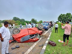 Accident: เช
เชฎเชฆเชพเชตเชพเชฆ เชตเชกเซเชฆเชฐเชพ เชเชเซเชธเชชเซเชฐเซเชธ เชนเชพเชเชตเซ เชชเชฐ เชฐเซเชเช เชธเชพเชเชก เชเชตเชคเซ เชเชพเชฐ เชธเชพเชฅเซ เชเชธเชเซ เชฌเชธ เชเชเชฐเชพเช, เชฌเซเชจเชพ เชฎเซเชค