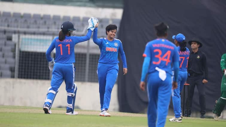 INDW vs BANW: Deepti Sharma, Shafali Verma wrecks havoc as India win 2nd T20 by 8 runs INDW vs BANW: স্পিনের ফাঁদে নাজেহাল বাংলাদেশ, ৯৫ রানের পুঁজি নিয়েও ম্যাচ জিতল ভারত