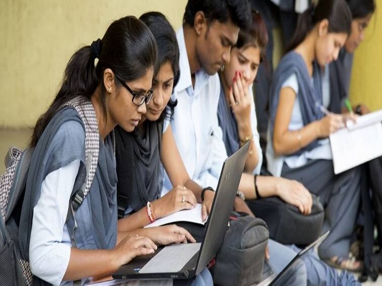 Scholarship programs in India National Means cum Merit Scholarship Scheme Scholarship Programs in India : இந்தியாவில் செயல்படுத்தப்படும் கல்வி உதவித்தொகை திட்டங்கள்..