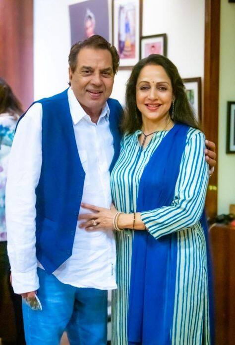 ਉਸਨੇ ਕਿਹਾ - ਕੋਈ ਵੀ ਅਜਿਹਾ ਨਹੀਂ ਰਹਿਣਾ ਚਾਹੁੰਦਾ, ਪਰ ਅਜਿਹਾ ਹੁੰਦਾ ਹੈ। ਜੋ ਵੀ ਹੁੰਦਾ ਹੈ, ਤੁਹਾਨੂੰ ਸਵੀਕਾਰ ਕਰਨਾ ਪਵੇਗਾ। ਹਰ ਔਰਤ ਆਪਣਾ ਪਤੀ, ਬੱਚਾ ਅਤੇ ਆਮ ਜੀਵਨ ਚਾਹੁੰਦੀ ਹੈ। ਪਰ, ਮੈਂ ਆਪਣੀ ਜ਼ਿੰਦਗੀ ਨਾਲ ਕੁਝ ਵੱਖਰਾ ਕੀਤਾ ਹੈ, ਮੈਨੂੰ ਇਸ ਦਾ ਬੁਰਾ ਨਹੀਂ ਲੱਗ ਰਿਹਾ ਹੈ। ਮੈਂ ਆਪਣੇ ਆਪ ਤੋਂ ਖੁਸ਼ ਹਾਂ। ਮੇਰੇ ਦੋ ਬੱਚੇ ਹਨ ਅਤੇ ਮੈਂ ਉਨ੍ਹਾਂ ਨੂੰ ਚੰਗੀ ਤਰ੍ਹਾਂ ਪਾਲਿਆ ਹੈ।