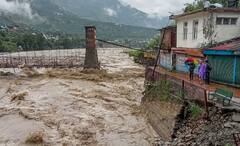 Himachal Pradesh: ৪৮ ঘণ্টায় ৩০ জনের প্রাণহানি, প্রায় ৪০০০ কোটির ক্ষয়ক্ষতি, ভারী বর্ষণে জলমগ্ন গোটা হিমাচল