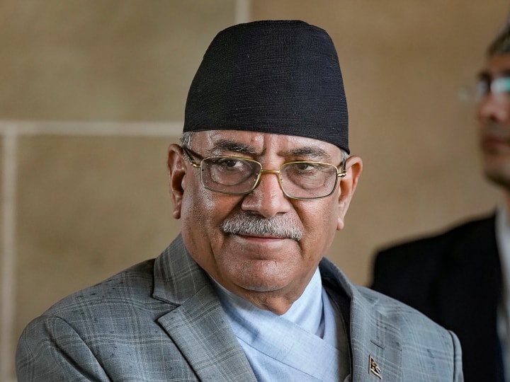 Nepal PM Pushpa Kamal Dahal wife Sita Dahal passed away due to cardiac arrest Nepal PM Wife Passed Away: नेपाल के PM पुष्प कमल दहल प्रचंड की पत्नी का हार्ट अटैक से निधन, काफी समय से चल रहा था इलाज