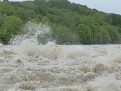 ఎప్పటికప్పుడు వెదర్ అప్ డేట్స్ తెలుసుకోవాలా? మీ ఫోన్ లో జస్ట్ ఈ సెట్టింగ్స్ చేస్తే సరిపోతుంది!