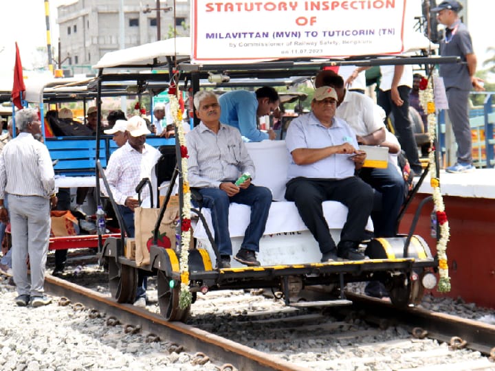 தூத்துக்குடி- மீளவிட்டான் இடையே இரட்டை ரயில் பாதை; 120 கி.மீ., வேகத்தில் ரயிலை இயக்கி சோதனை