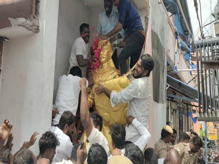 Azhagu Muthu kone: காஞ்சிபுரத்தில் பரபரப்பு... தடையை மீறி அழகு முத்துக்கோன் சிலை திறப்பு